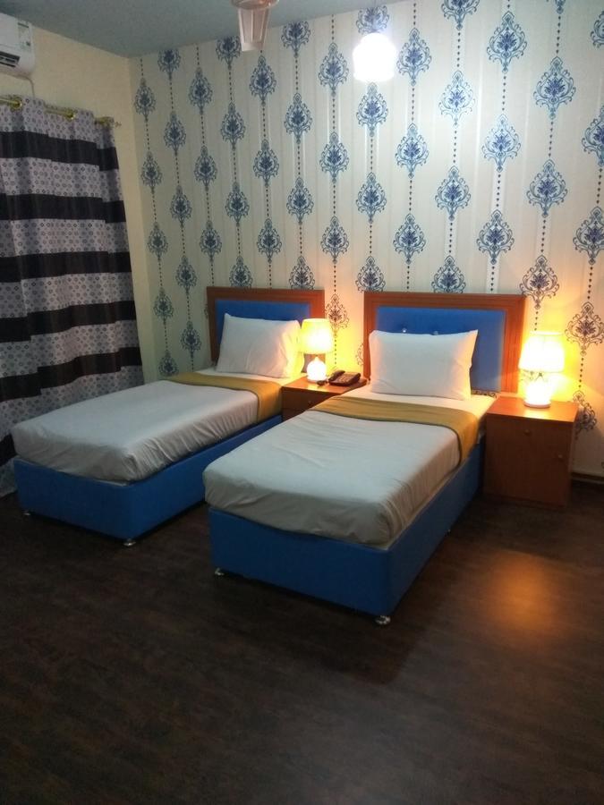 New Avon Hotel Дубай Экстерьер фото