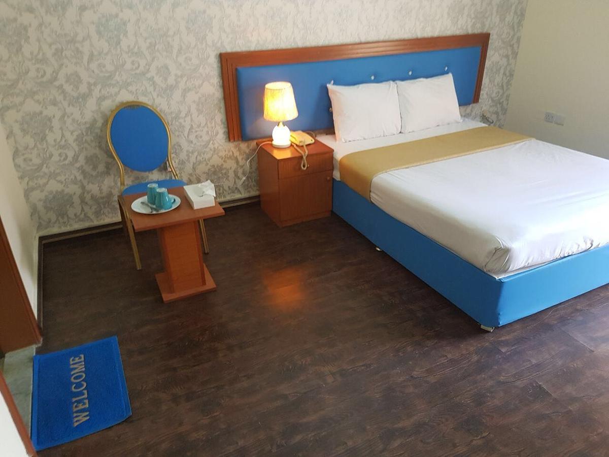 New Avon Hotel Дубай Экстерьер фото