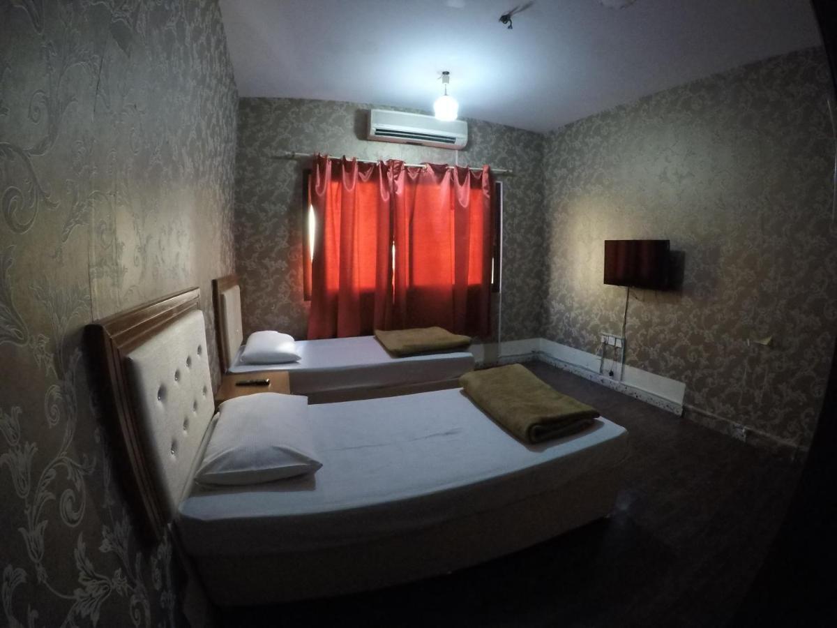 New Avon Hotel Дубай Экстерьер фото